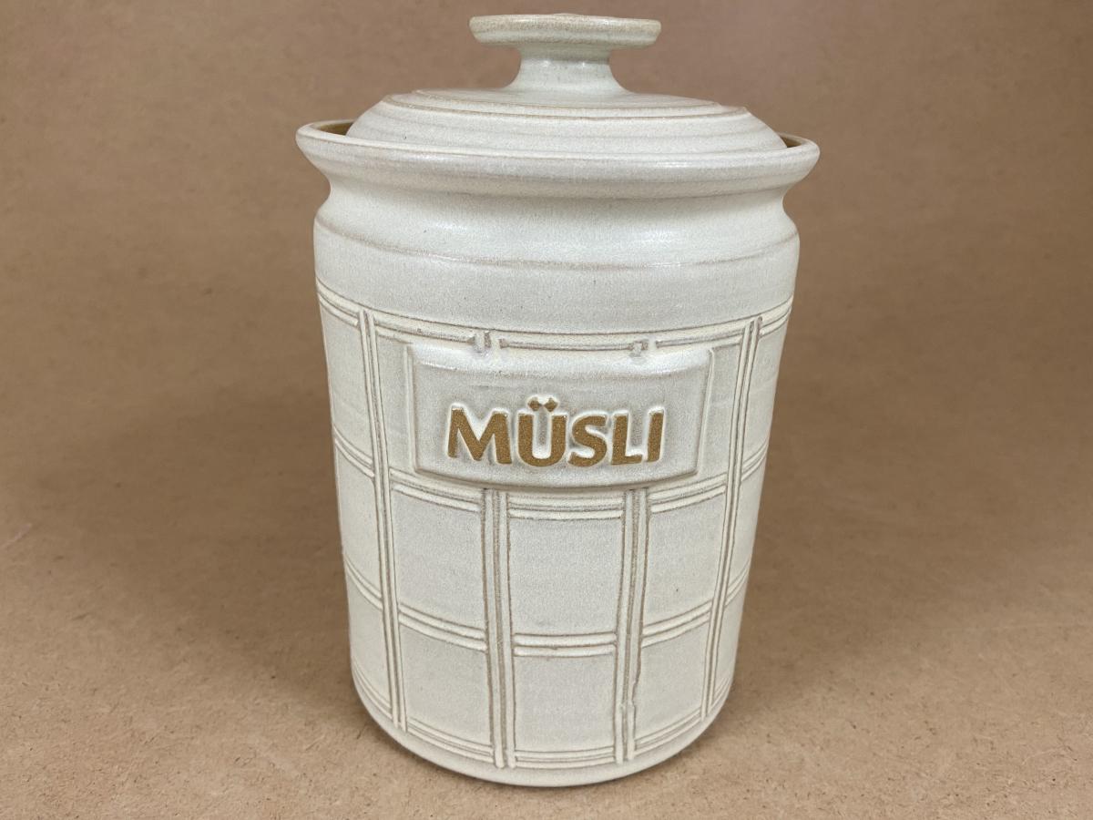 kaO0w6Nl-FineWines_CentenaryHill_Shiraz_43x2