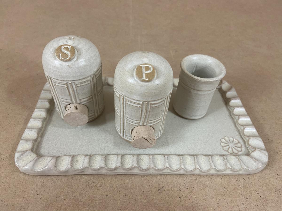 kaO0w6Nl-FineWines_CentenaryHill_Shiraz_43x2